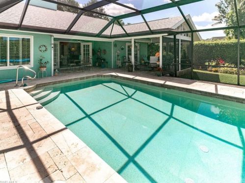 2309 Kings Lk Blvd, Naples FL 34112-5306 exterior