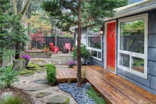 2804 Howell St, Seattle WA  98122-3142 exterior