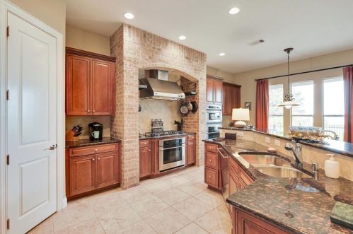 1221 Discovery Bay Dr, Frisco TX 75034-3366 exterior