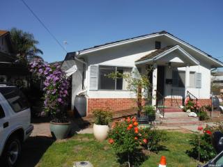 895 Mitchell Ave, Turlock, CA 95380-3334