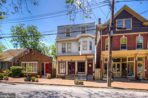 412 Delaware St, New Castle DE 19720-5045 exterior