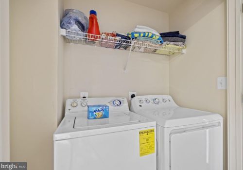 3923 Old Dominion Blvd, Alexandria VA 22305-1559 exterior