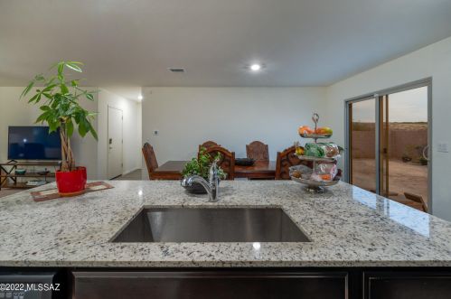 6900 Portugal Ave, Tucson AZ  85757 exterior