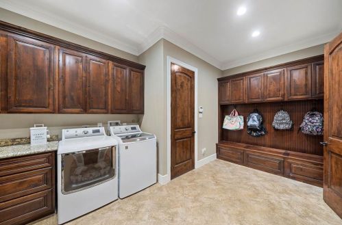 5402 Westerdale Dr, Fulshear TX 77441-4210 exterior