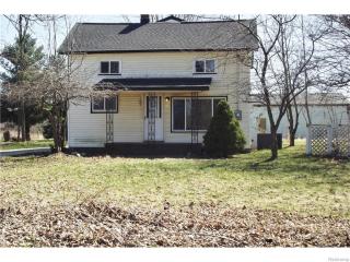 5805 Chase Lake Rd, Fowlerville, MI 48836-8720