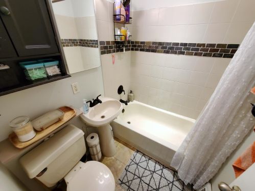 7519 Wright St, Milwaukee WI 53213-1138 exterior