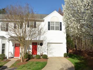 217 Pointe Crest Ct, Cary NC  27513-5735 exterior