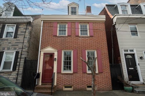 1106 Marlborough St, Philadelphia, PA 19125-4139