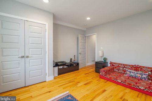 2040 Annin St, Philadelphia PA 19146-3006 exterior