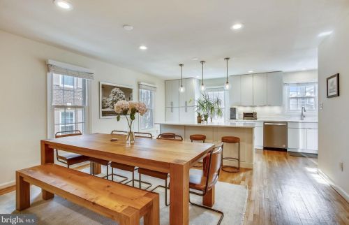 7408 Salford Ct, Alexandria VA  22315-4728 exterior