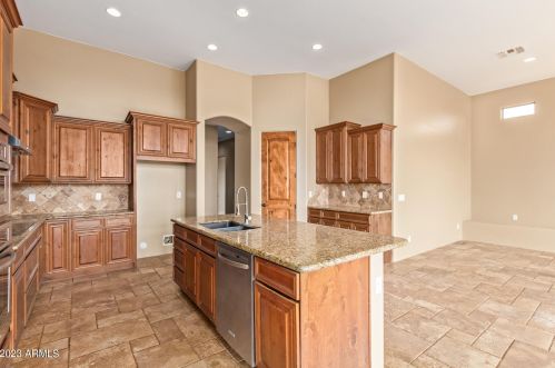 44822 3 St, Phoenix AZ 85087-8639 exterior