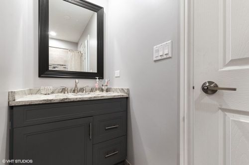 9529 Hamilton Ave, Chicago IL 60643-1119 exterior