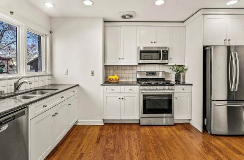 4426 Ardmore Ave, Milwaukee WI 53211-1112 exterior