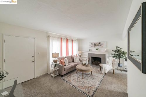 814 Solano Ave, Berkeley, CA 94706-1546