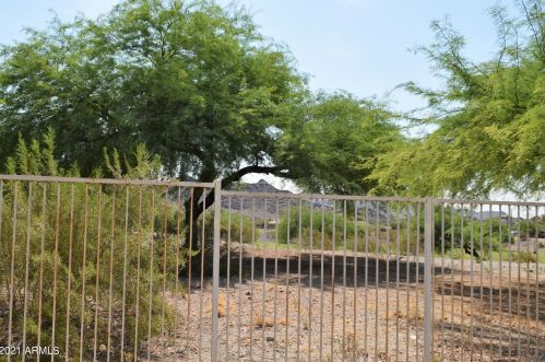 8841 8th St, Phoenix AZ  85020-3096 exterior