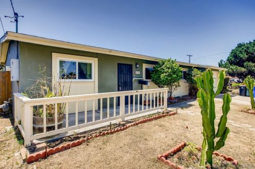 5105 Bellvale Ave, San Diego, CA 92117-4002