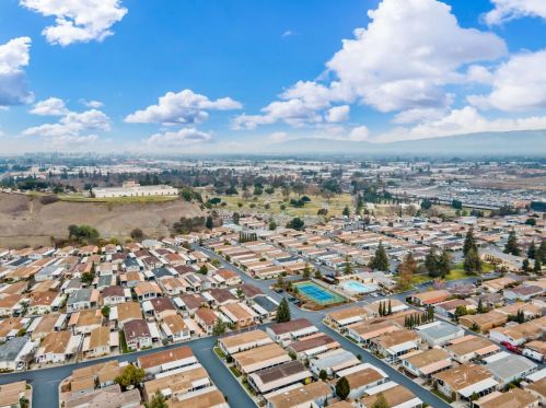 213 Chateau La Salle Dr, San Jose CA  95111-3015 exterior