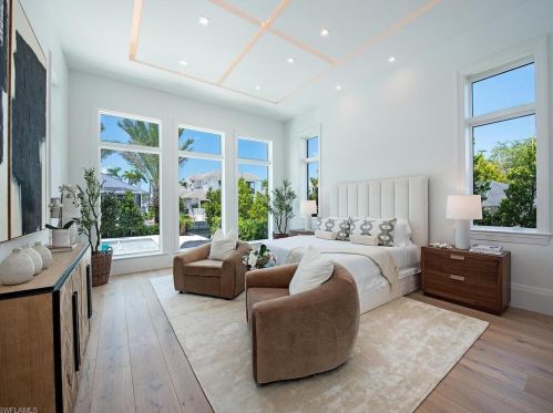 722 16 Ave, Naples FL 34117-2239 exterior