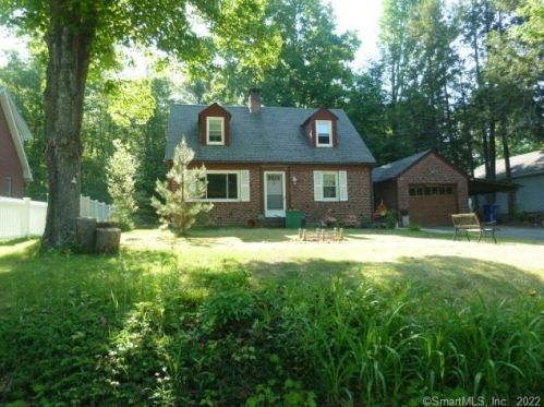 152 Gdn St, Torrington CT 06790-3403 exterior