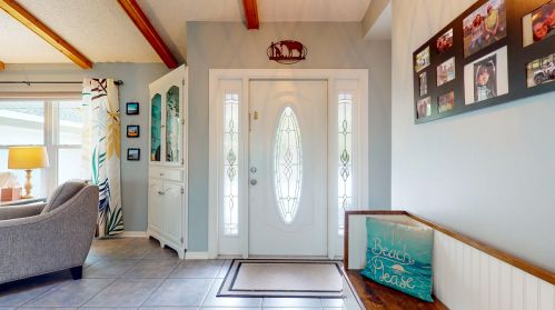 2471 Shell Ave, Fort Pierce FL  34952-6857 exterior