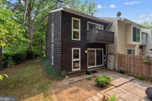 862 New Mark Esplanade, Rockville MD 20850-2736 exterior