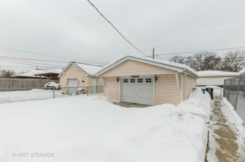 5146 Nordica Ave, Chicago IL 60638-1017 exterior