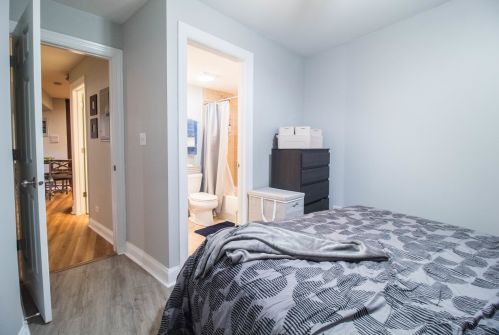 1629 North Shore Ave, Chicago IL  60626-4112 exterior