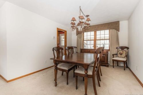 47 Lexton Dr, Farmington CT 06032-2412 exterior