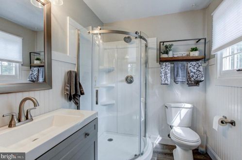 420 Hidden Vly Rd, Chester PA 19014-2534 exterior