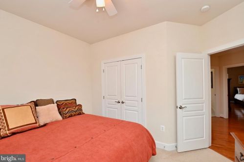 5718 Colfax Ave, Alexandria VA 22311-1012 exterior