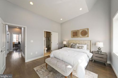 1268 Owen Pl, Washington DC 20002-2808 exterior