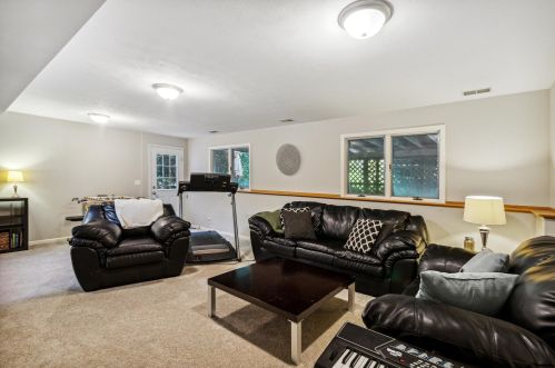 1551 Leffingwell Ave, Grand Rapids MI 49525-4530 exterior