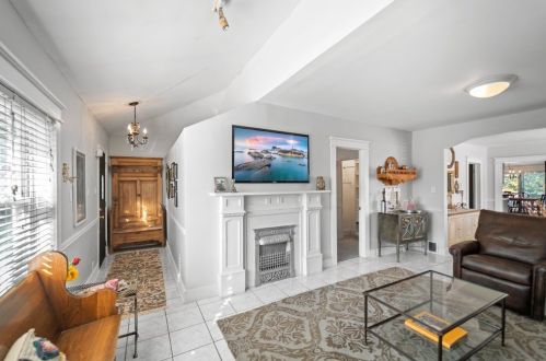 2201 72 Ct, Chicago IL 60707-4203 exterior