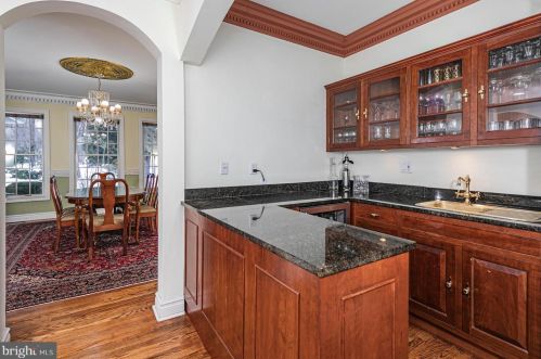 76 Pettit Pl, Princeton NJ 08540-7645 exterior