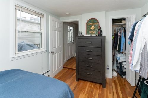 442 4 St, Boston MA 02127-2653 exterior