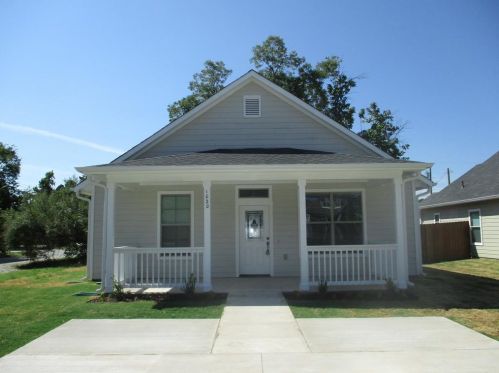 1020 Gandy St, Denison TX  75020-3301 exterior