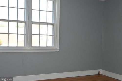 122 Weymouth Rd, Darby PA 19023-1422 exterior