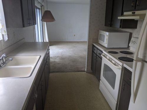 15942 Adobe Dr, Port Richey, FL 34667-4056