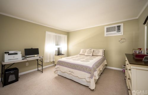 134 Brown Ave, Iselin NJ 08830-2502 exterior