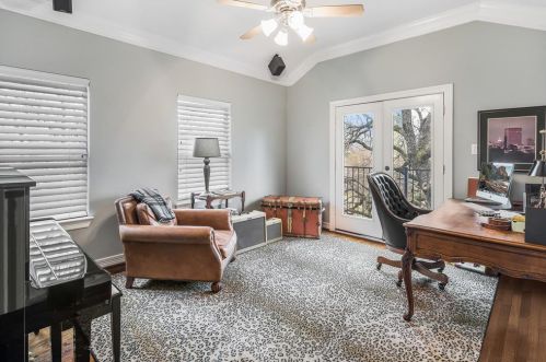 2800 Hall St, Dallas TX 75204-1280 exterior