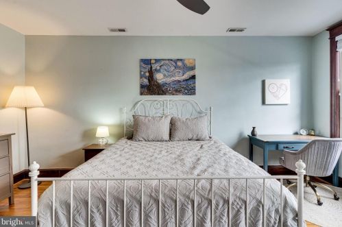 703 Taylor St, Washington DC 20017-2005 exterior