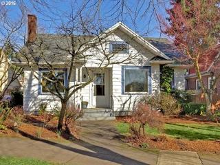 3327 Bryce St, Portland, OR 97212-1850
