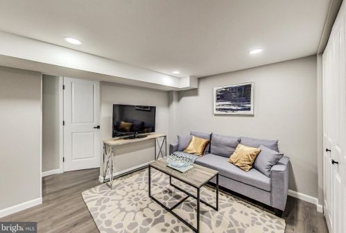 5506 C St, Washington DC  20019-6337 exterior