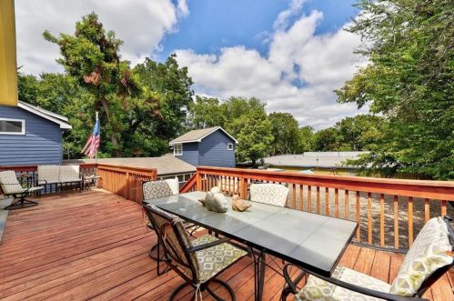 604 Fletcher St, Austin TX 78704-5031 exterior