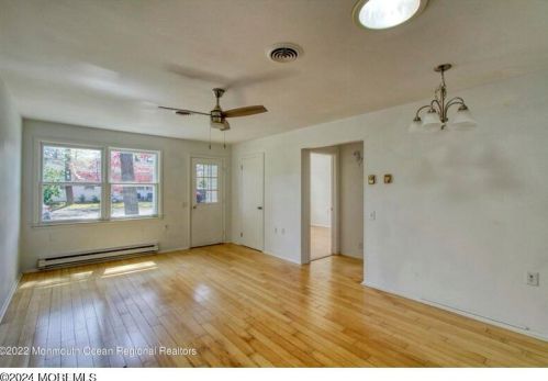 15 Swift Cir, Lakehurst NJ  08759-2949 exterior