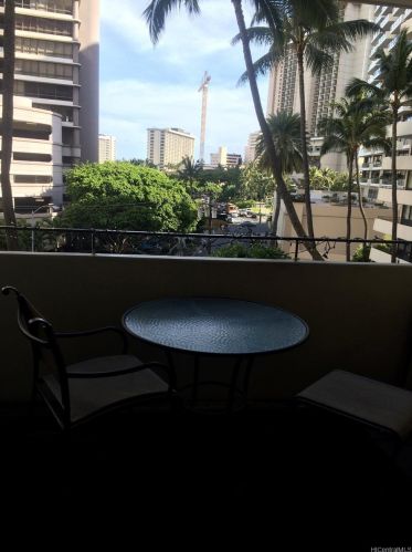 425 Ena Rd, Honolulu HI 96815-1735 exterior