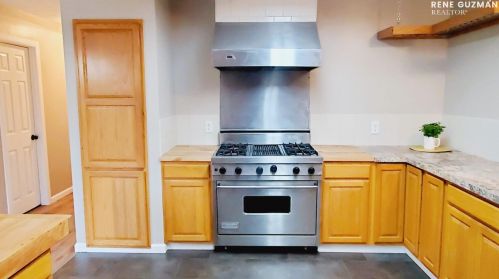 1512 Herrick Ave, Grand Rapids MI 49505-4867 exterior