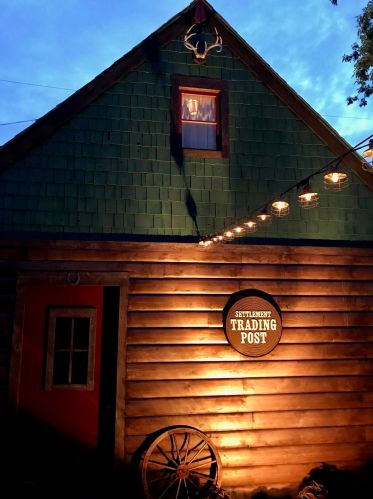 2465 Dousman St, Milwaukee WI 53212-3039 exterior