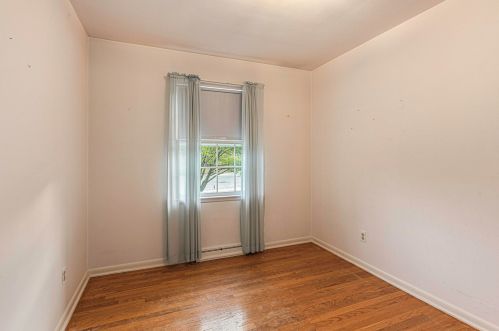 2335 Sharon Ave, Wyoming MI exterior