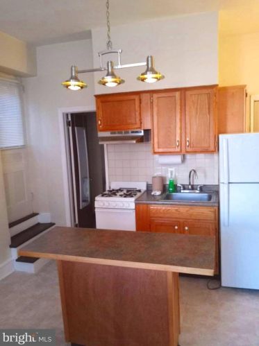 406 Chelten Ave, Philadelphia PA  19144-4453 exterior